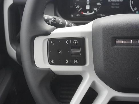 New 2026 Land Rover Defender 130 X-Dynamic SE AWD/4WD image 12