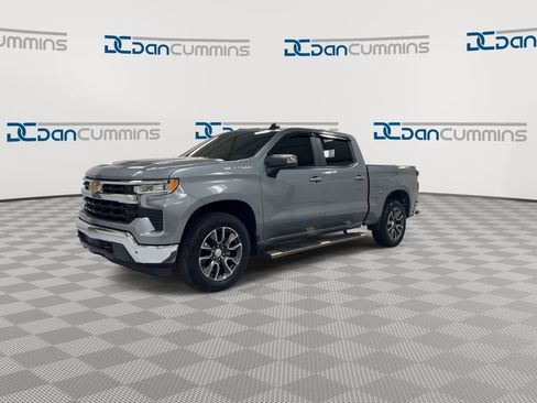 Used 2024 Chevrolet Silverado 1500 LT AWD/4WD image 4