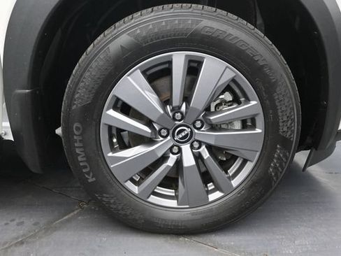Used 2024 Nissan Pathfinder SV AWD/4WD image 31