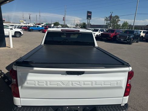 Used 2023 Chevrolet Silverado 1500 LT AWD/4WD image 5