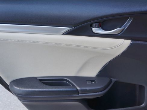 Used 2017 Honda Civic EX-L image 28