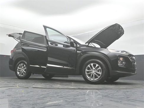 Used 2019 Hyundai Santa Fe SE image 52