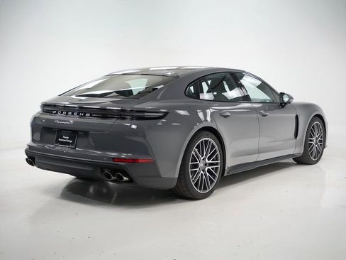 Certified 2025 Porsche Panamera 4 image 10