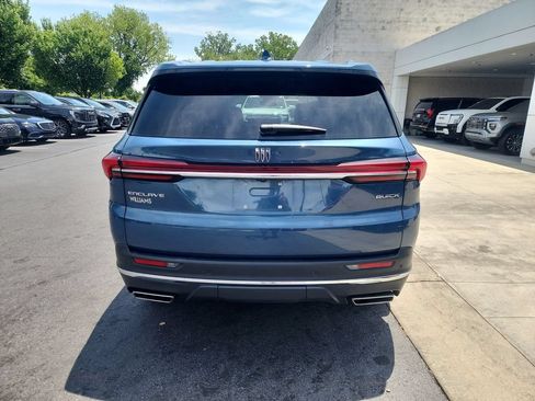 Certified 2025 Buick Enclave Preferred FWD image 7