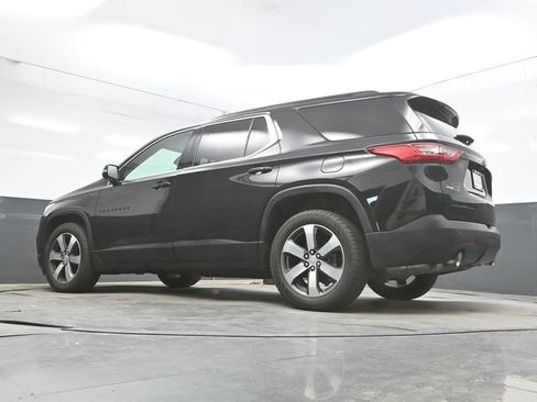 Used 2019 Chevrolet Traverse LT w/ LT Premium Package AWD/4WD image 42
