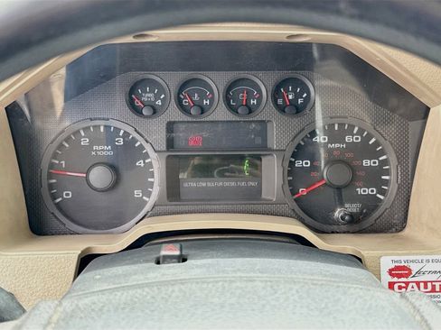Used 2008 Ford F550 4x4 Regular Cab Super Duty image 12