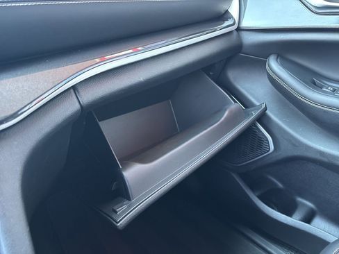 Used 2022 Jeep Grand Cherokee Altitude image 46