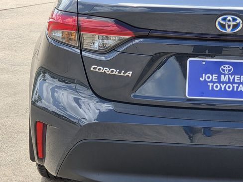 Used 2025 Toyota Corolla XLE FWD image 10