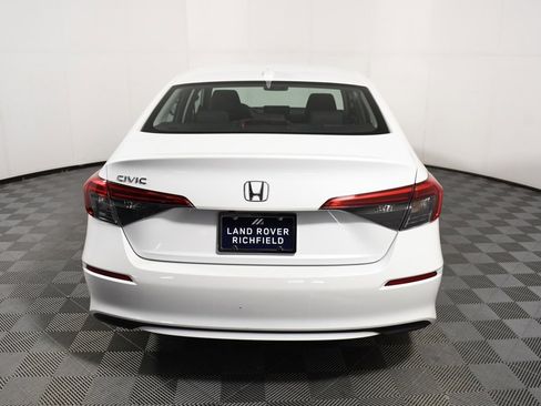 Used 2022 Honda Civic LX image 5