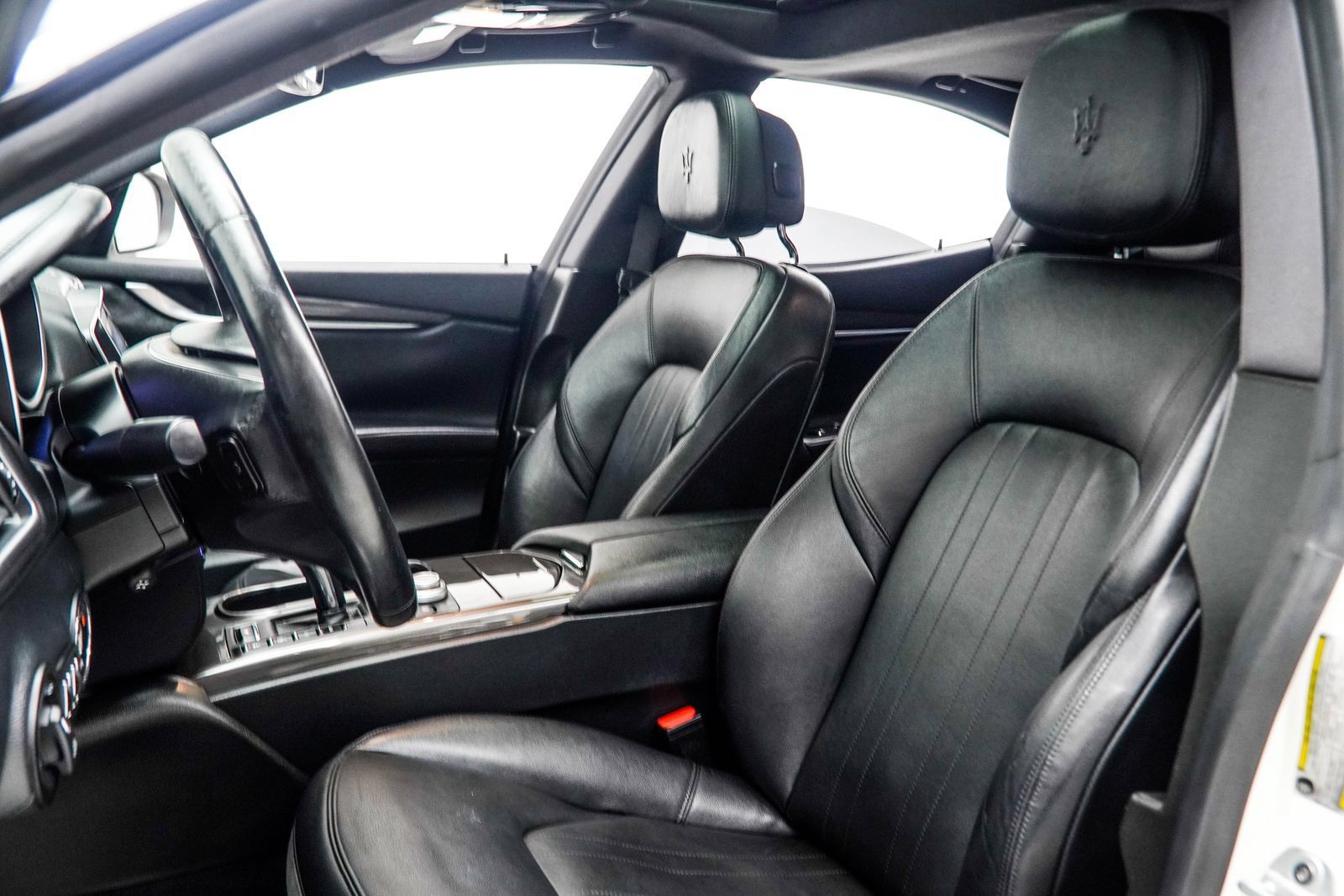 Used 2019 Maserati Ghibli S Q4 AWD/4WD image 38