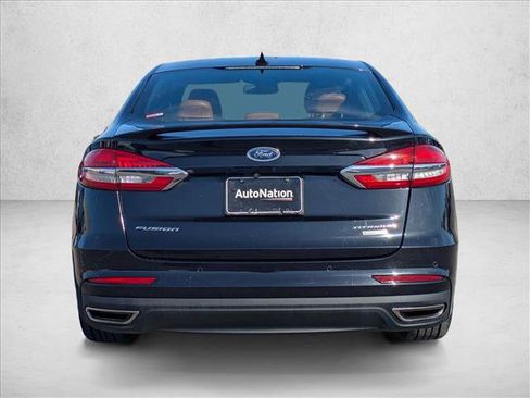 Used 2019 Ford Fusion Titanium FWD image 7