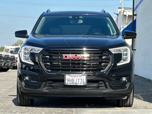 Certified 2023 GMC Terrain SLT w/ Elevation Edition FWD image 9