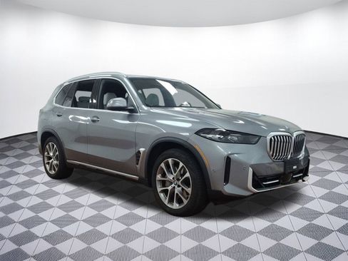 Certified 2024 BMW X5 xDrive50e image 6