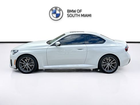 Certified 2025 BMW 230i Coupe w/ Convenience Package image 4