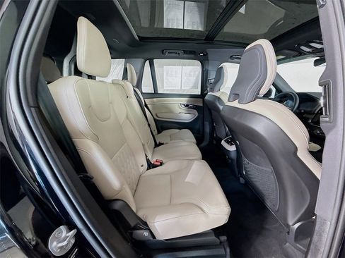Certified 2025 Volvo XC90 B5 Core w/ Protection Package Premier image 29