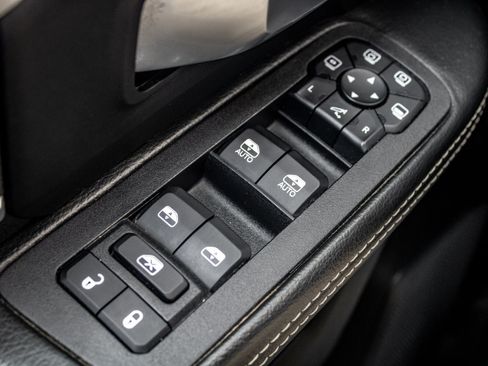 Used 2025 RAM 2500 Big Horn AWD/4WD image 37