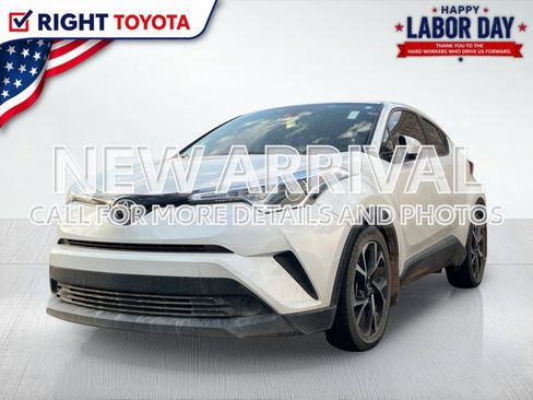Used 2019 Toyota C-HR XLE FWD image 1