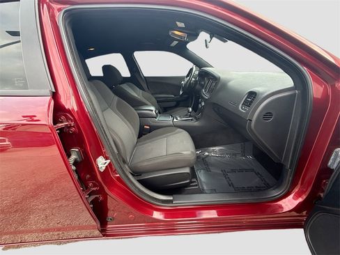 Used 2022 Dodge Charger SXT w/ Blacktop Package image 26
