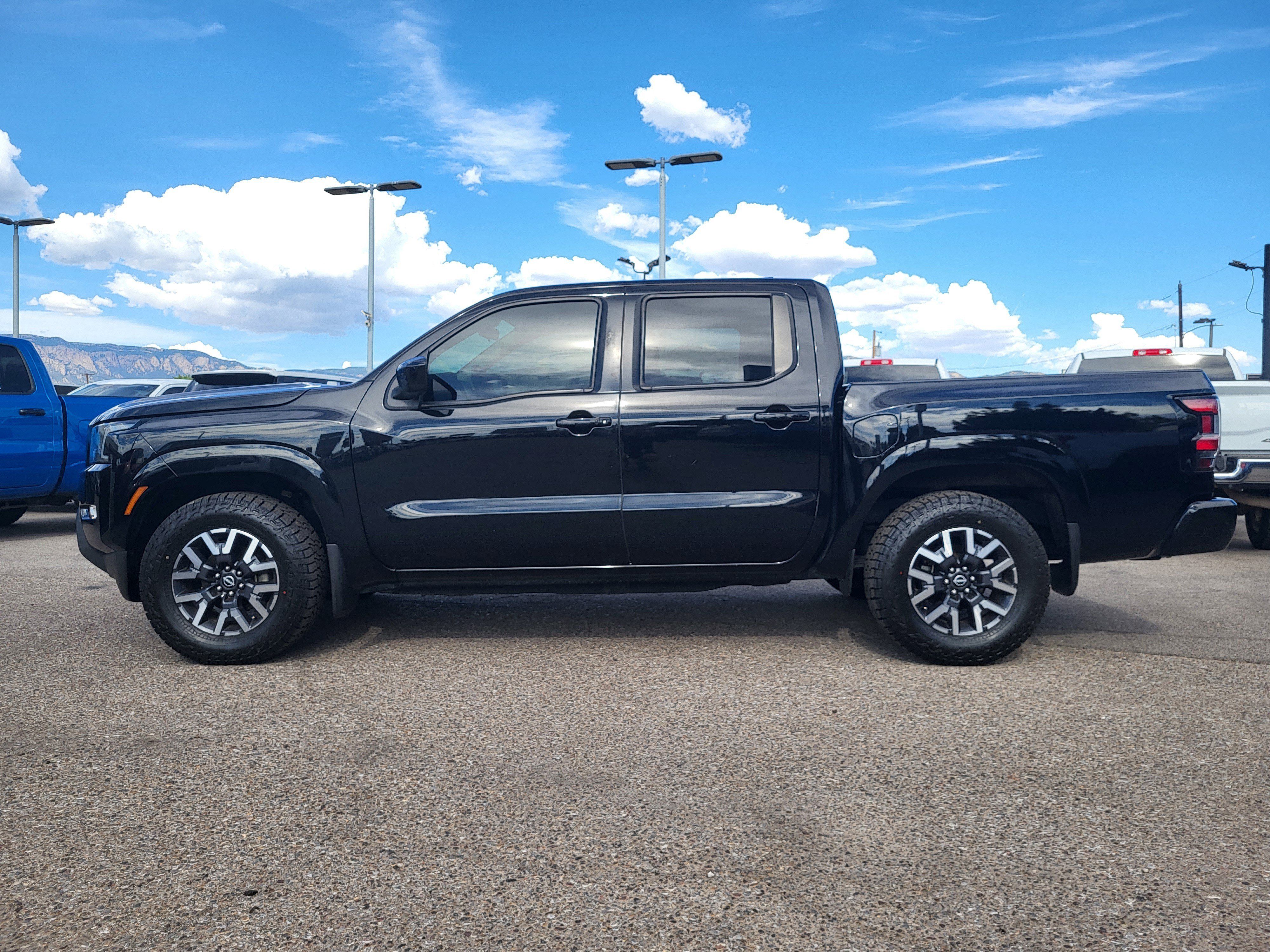 Certified 2022 Nissan Frontier SV RWD image 7