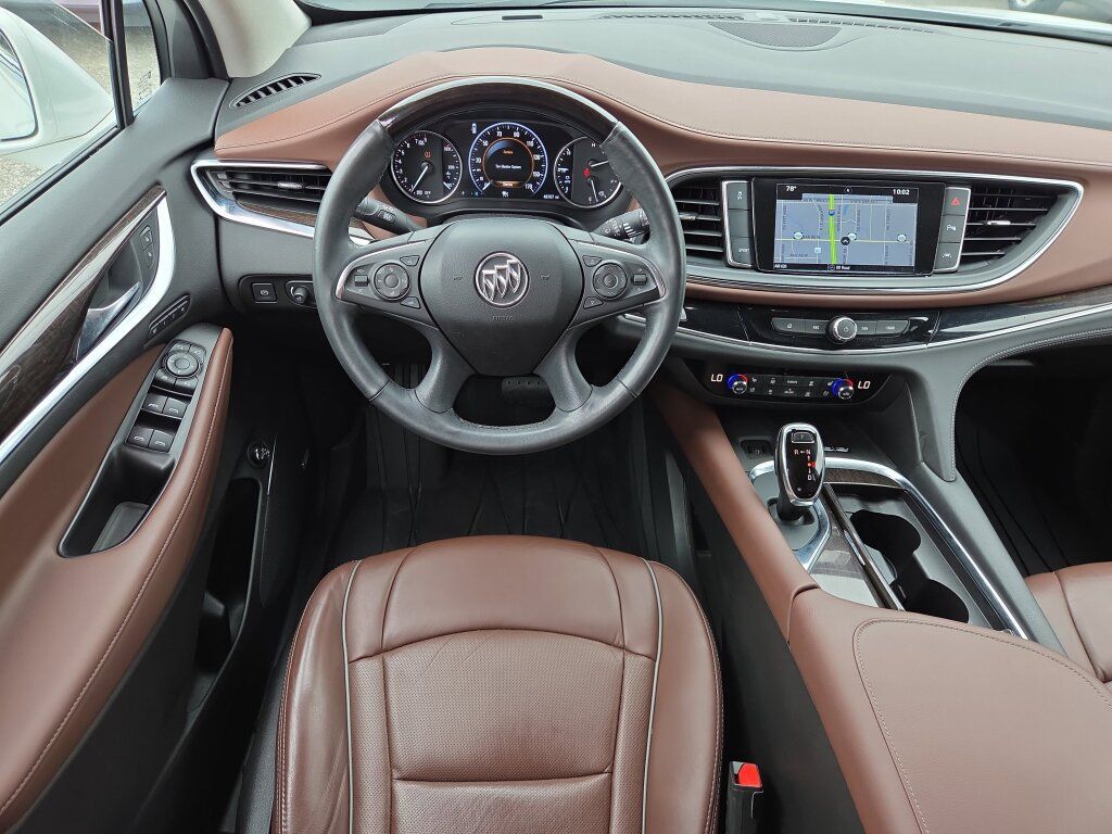 Used 2018 Buick Enclave Avenir w/ Avenir Technology Package FWD image 14