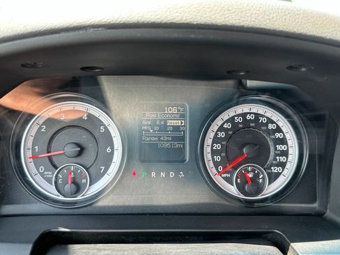 Used 2015 RAM 2500 Tradesman w/ Power & Remote Entry Group image 17