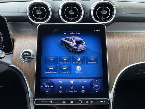 Certified 2025 Mercedes-Benz GLC 300 4MATIC image 33