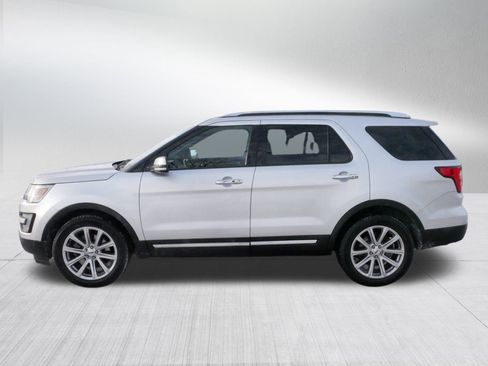 Used 2016 Ford Explorer Limited image 4