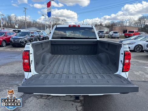 Used 2018 Chevrolet Silverado 1500 LT w/ Redline Edition image 4