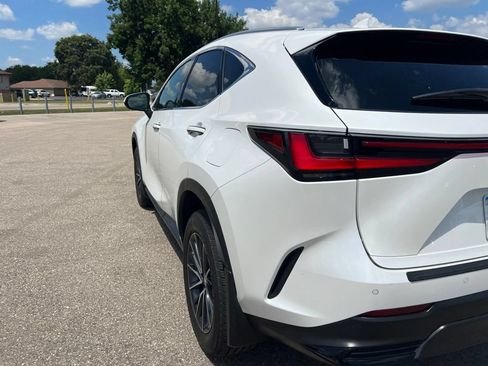 Used 2024 Lexus NX 250 FWD image 6