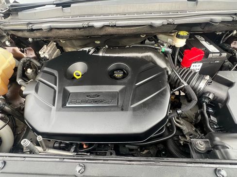 Used 2017 Ford Edge SEL image 34