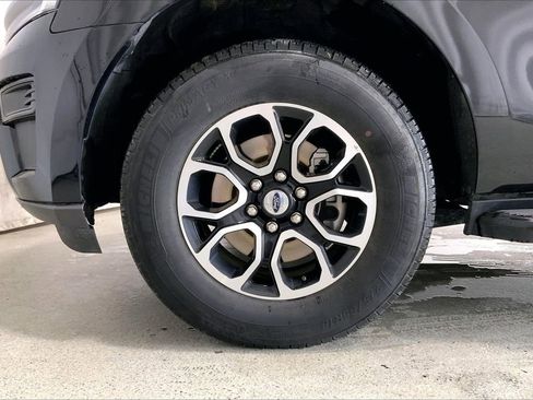 Used 2024 Ford Expedition Max XLT RWD image 6