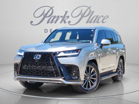 Used 2026 Lexus LX 600 F Sport w/ Accessory Package (Z1) AWD/4WD image 1
