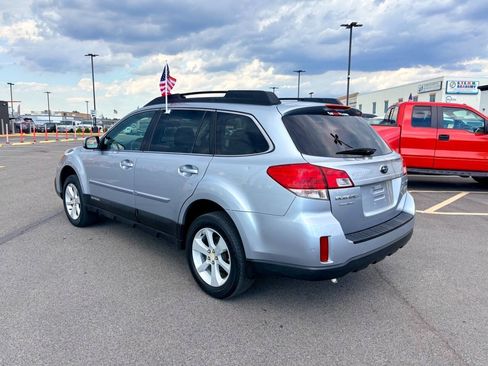 Used 2013 Subaru Outback 2.5i Premium AWD/4WD image 4