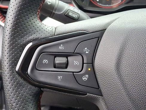 Used 2024 Chevrolet Trax RS w/ Driver Confidence Package image 31