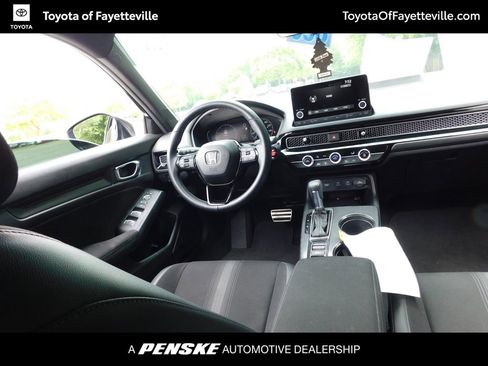 Used 2025 Honda Civic Sport image 6