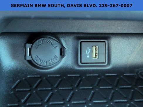 Used 2025 Toyota RAV4 XLE w/ Convenience Package FWD image 24