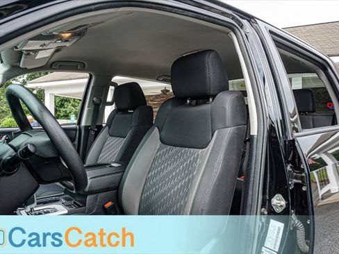 Used 2021 Toyota Tundra SR5 w/ SR5 Upgrade Package RWD image 19
