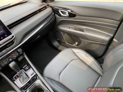 New 2025 Jeep Compass Limited w/ Sun & Sound Group image 17