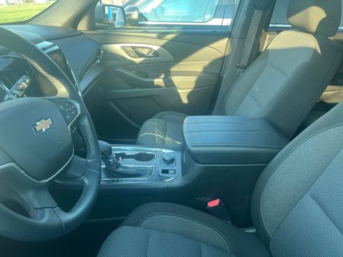 Used 2024 Chevrolet Traverse LT FWD image 5