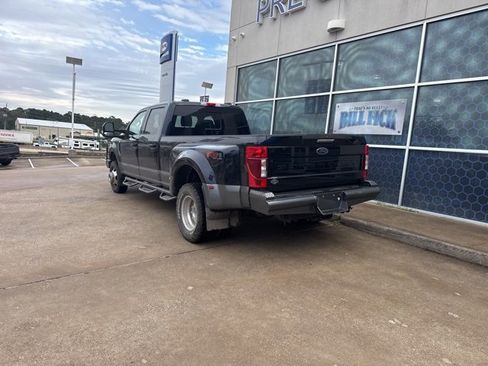 Used 2021 Ford F350 Lariat w/ Lariat Value Package image 5