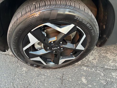 Used 2025 Kia Seltos S image 23