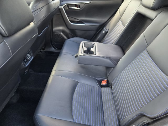Used 2021 Toyota RAV4 XSE w/ XSE Grade Weather Package AWD/4WD image 20