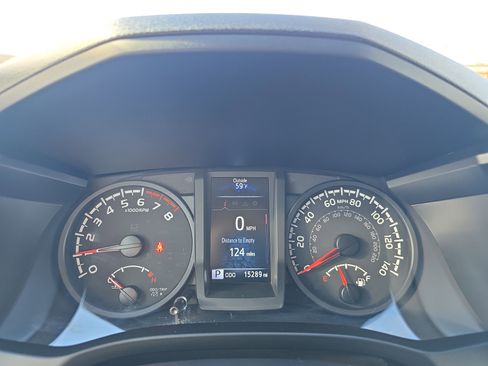 Used 2023 Toyota Tacoma SR image 22
