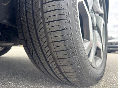 Certified 2025 Hyundai Palisade SEL image 10