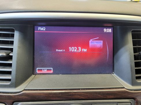 Used 2014 Nissan Pathfinder SL w/ SL Tech Package AWD/4WD image 25