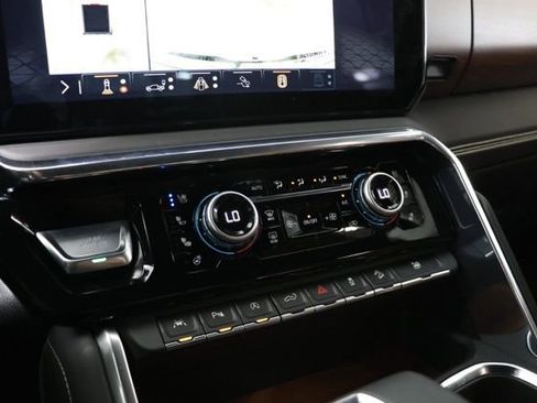 Used 2024 GMC Sierra 1500 Denali Ultimate image 27