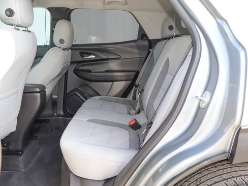 Used 2025 Chevrolet TrailBlazer LT FWD image 8