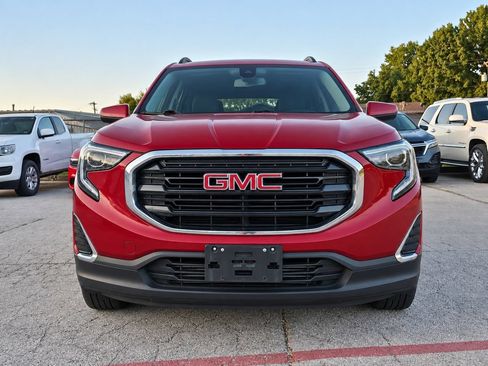 Used 2021 GMC Terrain SLE w/ Driver Convenience Package FWD image 2