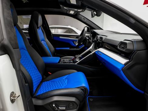 Used 2019 Lamborghini Urus AWD/4WD image 34