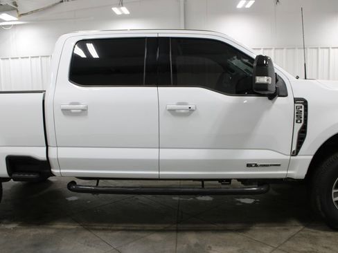 Used 2024 Ford F250 Lariat image 11